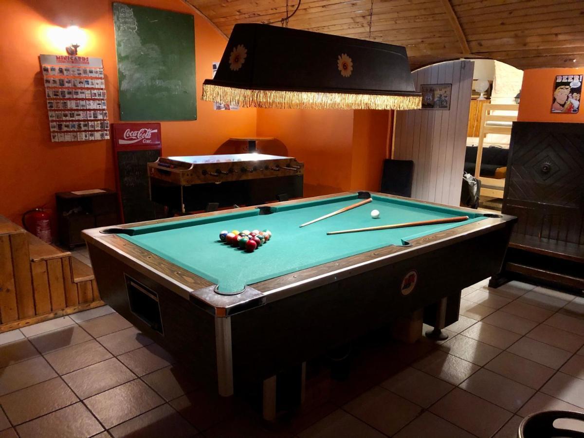 Whole Basemenet Former Pub4 Stag Do/Hen Party Budapeşte Dış mekan fotoğraf