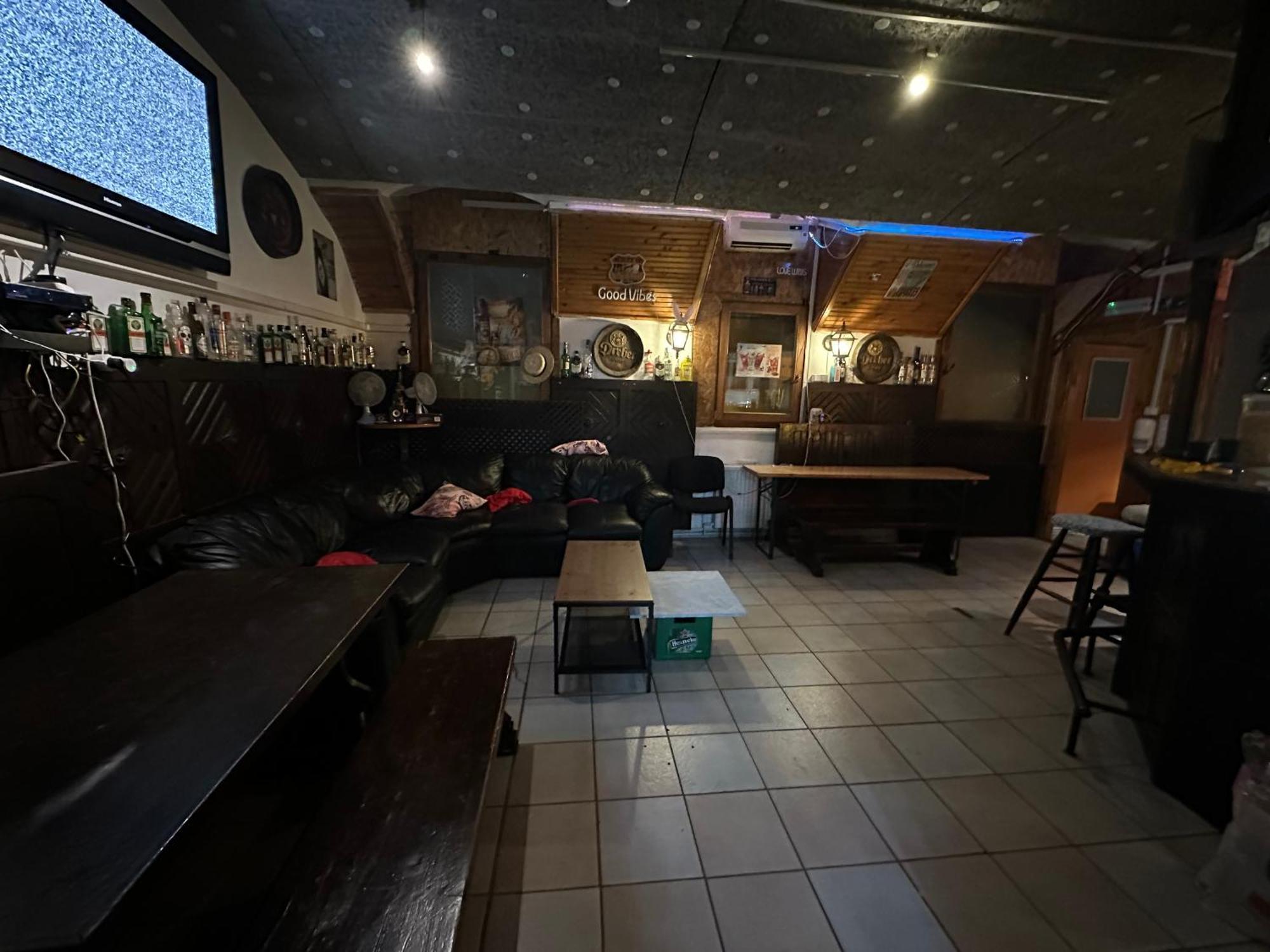 Whole Basemenet Former Pub4 Stag Do/Hen Party Budapeşte Dış mekan fotoğraf